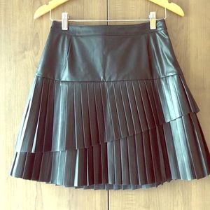 Nine West Jeans Black Faux Leather Pleated Skirt